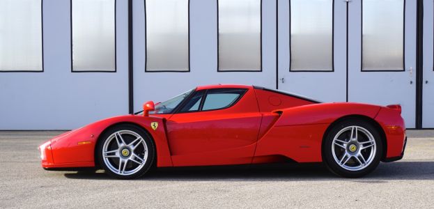 Carbild BeschreibungFerrari Enzo Ferrari8102