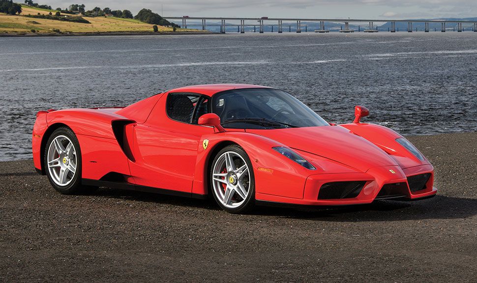 Ferrari Enzo Seitenansicht