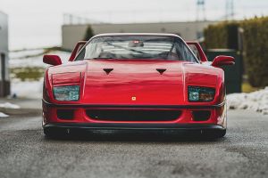 Ferrari F40 Front